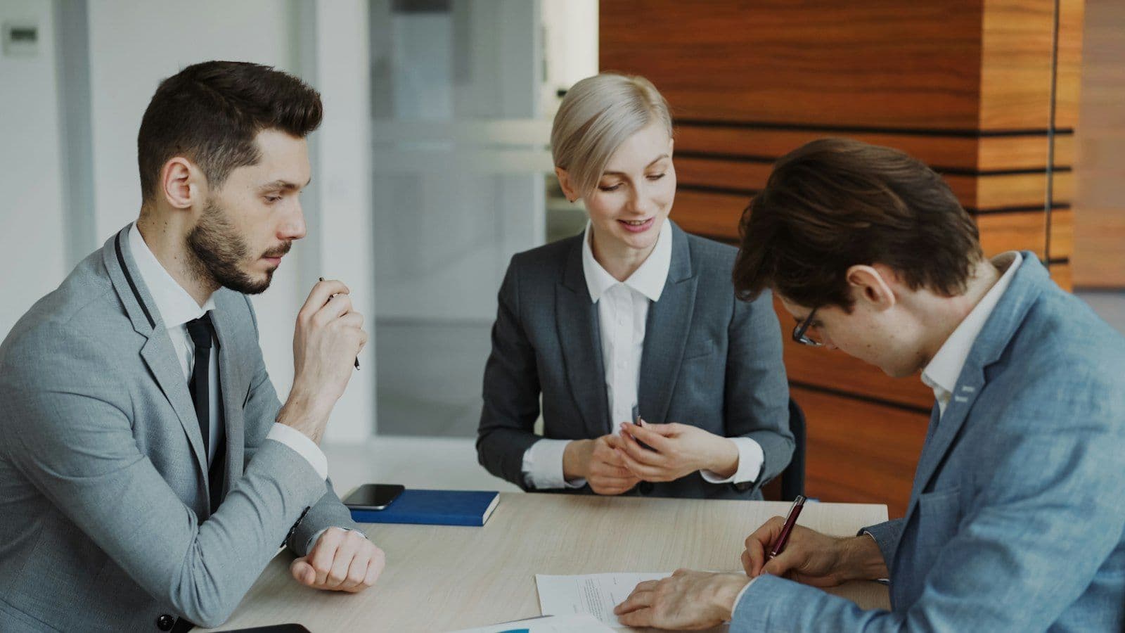 Derechos de uso: por qué tu contrato debe decir para qué vas a usar el contenido